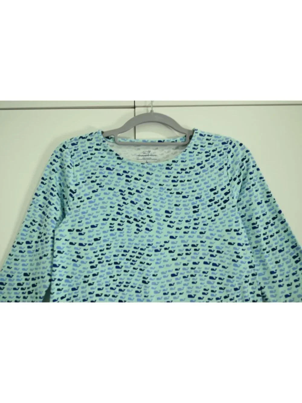Vineyard Vines excellent used